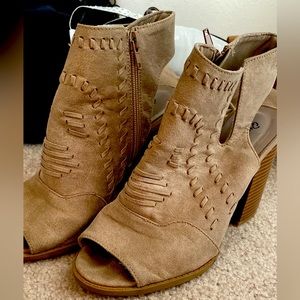 Cute western heels